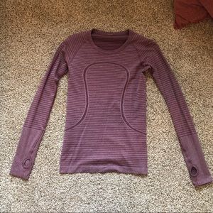 Lululemon swiftly tech long sleeve (maroon)